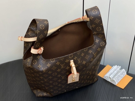WIS VUITTON Atlantis LOUIS GM 0204
